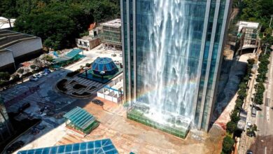 Photo of Водопад на фасаде здания