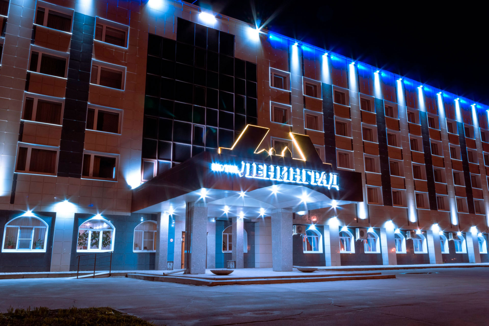 Фото 12 — Футуристическая гостиница на острове