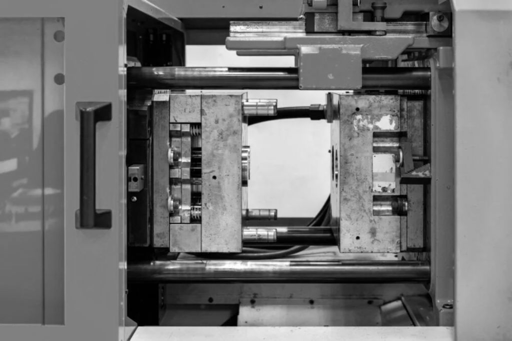 Фото 36 — Литье металла под давлением